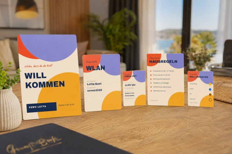 Schilderset auf dem Tisch – Live-Vorschau starten für dein Design